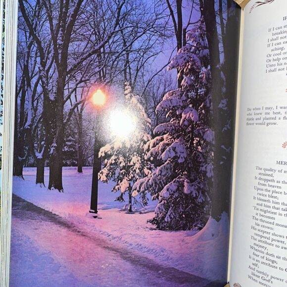 Vintage 1974 Tapestries of Life by Phyllis Hobe 1st Ed. Hardcover Lots Of Photos - Picture 7 of 10